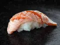Sushi: Co to jest? Od mitu surowej ryby po smaki Japonii