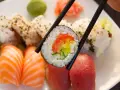 Sushi z czym zrobić? Od ryżu po idealne dodatki!