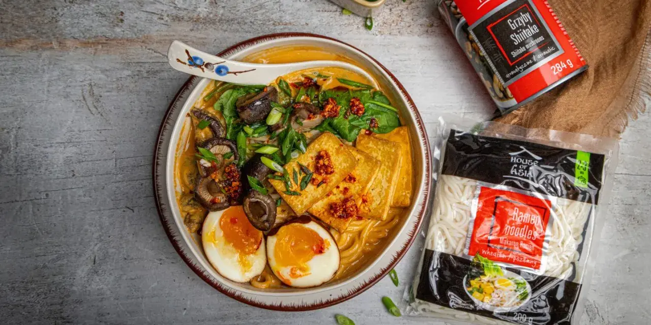 Makaron do ramen: Sekret smaku. Gdzie kupić i jak ugotować?