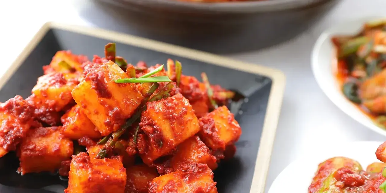 Jak smakuje kimchi? Poznaj 4 filary smaku i jego sekrety!