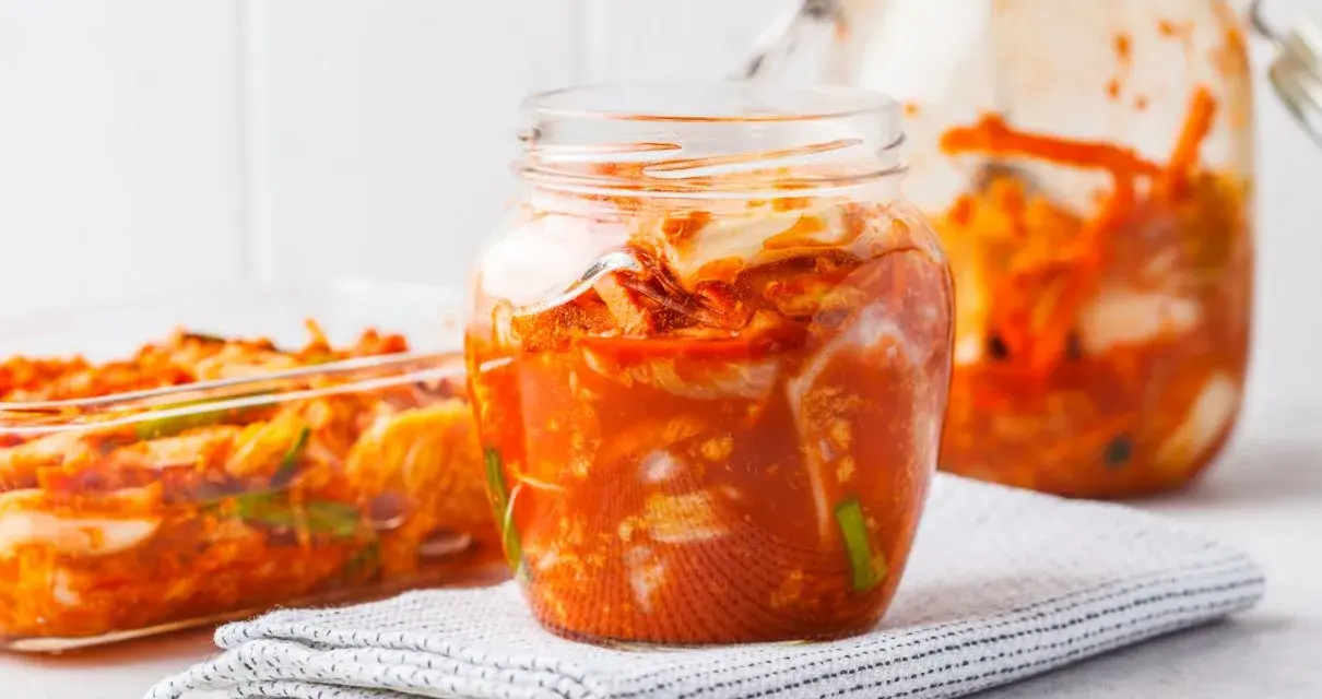 Kimchi z kapusty pekińskiej: Twój przepis na koreański superfood