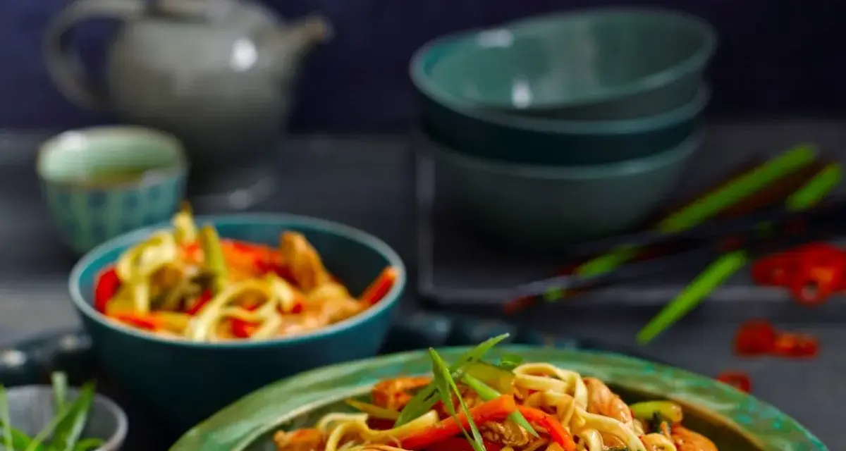Chow mein: Gotuj makaron perfekcyjnie! Czas, triki, al dente