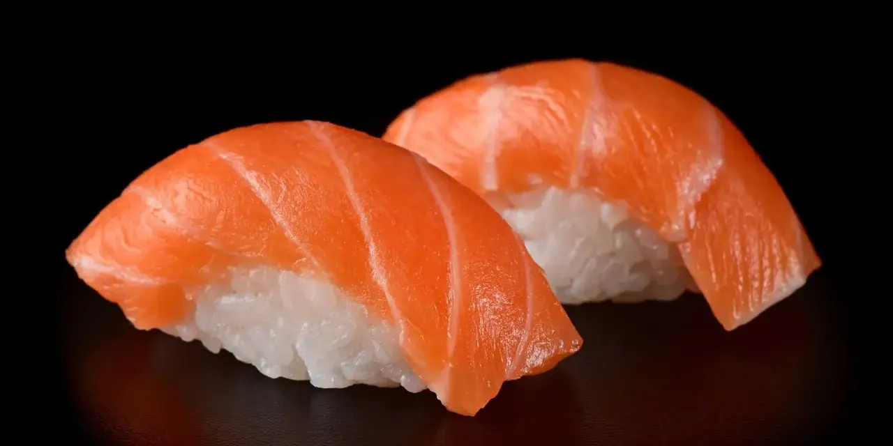 Jaka ryba do sushi? Bezpieczny wybór, mrożenie i świeżość.