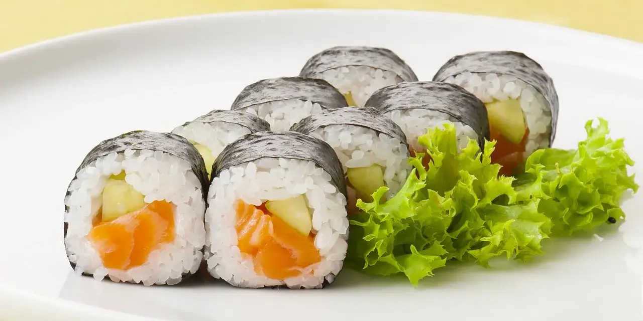 Jakie składniki do sushi? Poznaj sekrety mistrzów!