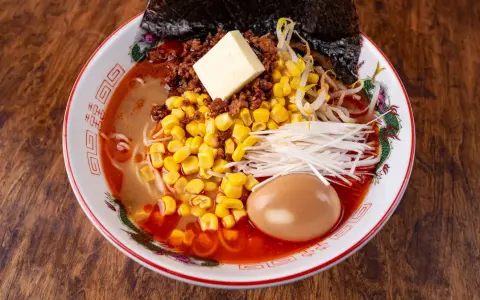 Ramen w domu: Przepis, sekrety bulionu i uniknij błędów!
