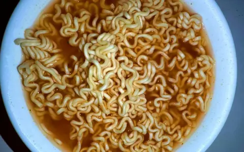Czy każdy ramen jest ostry? Odkryj łagodne i pikantne wersje