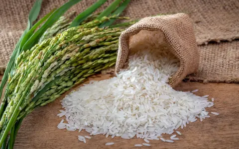 Ryż bez glutenu? Jak unikać pułapek i kupować bezpiecznie!