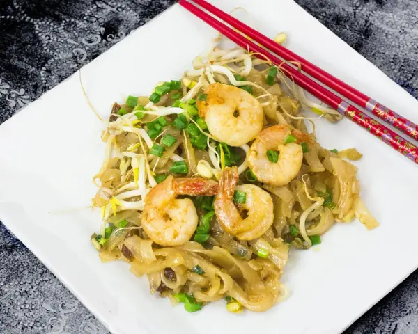 Pad Thai: Jak smakuje? Słodki, kwaśny, słony czy ostry?