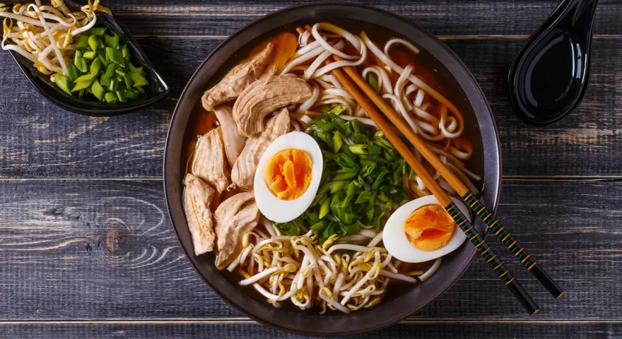 Jak zrobić ramen z rosołu? Twój rosół, japoński smak!
