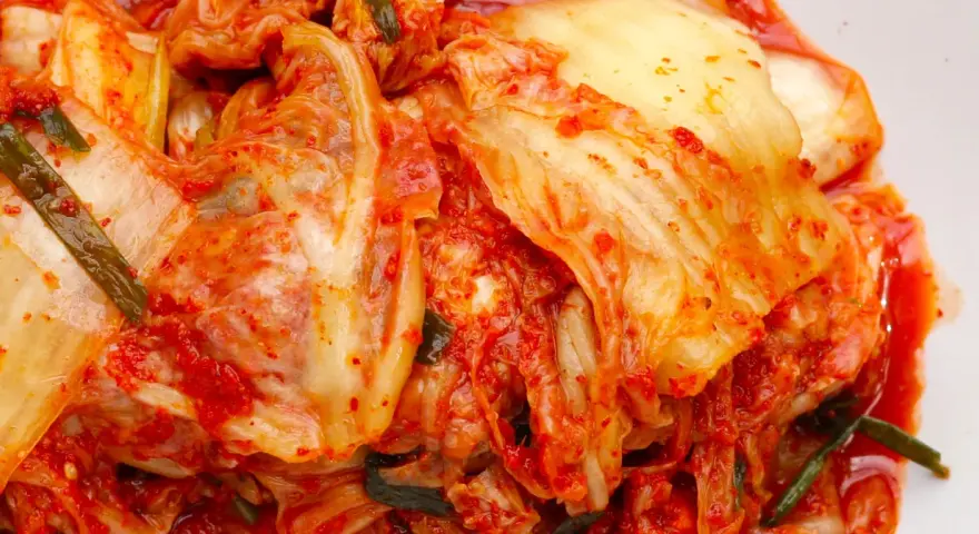 Jak zrobić kimchi? Prosty przepis, składniki z Polski i sekrety smaku