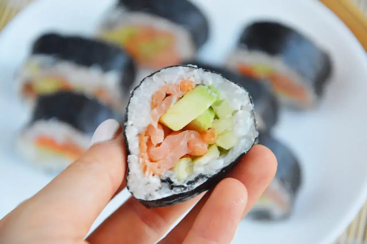 Sushi podstawowe składniki ryż nori